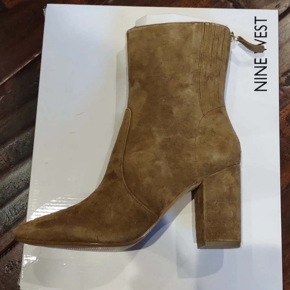 Nine West Brown suede leather boots, new